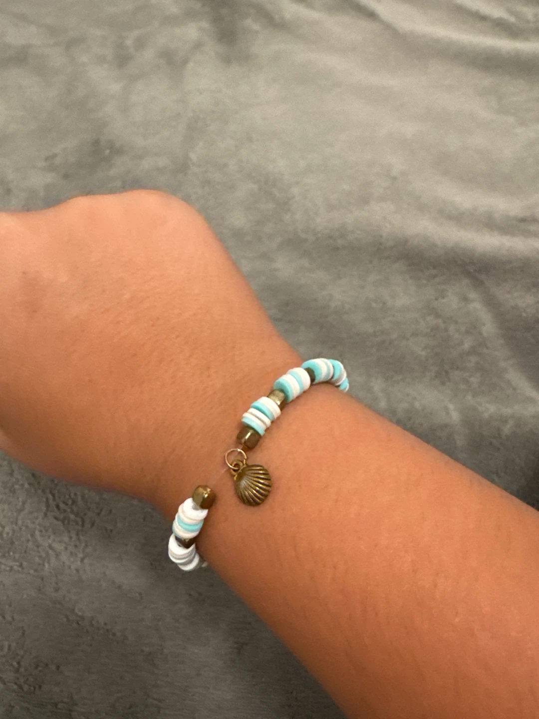 Beaded Bracelet with Seashell Charm - photo 2