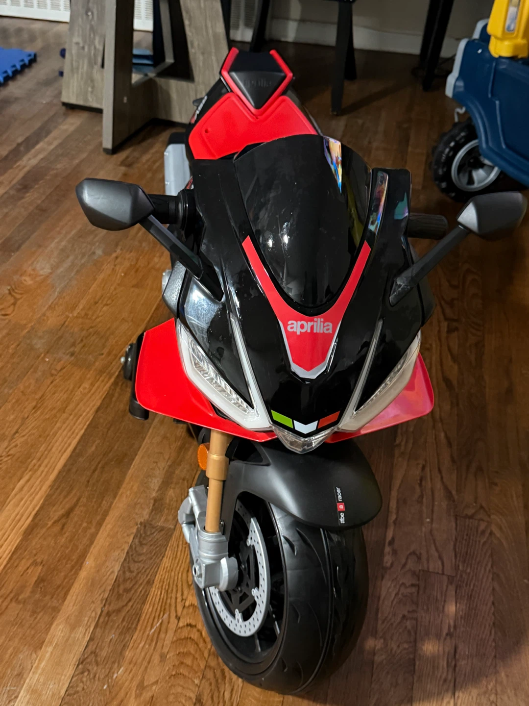 Aprilia Ride-On Motorcycle - photo 2