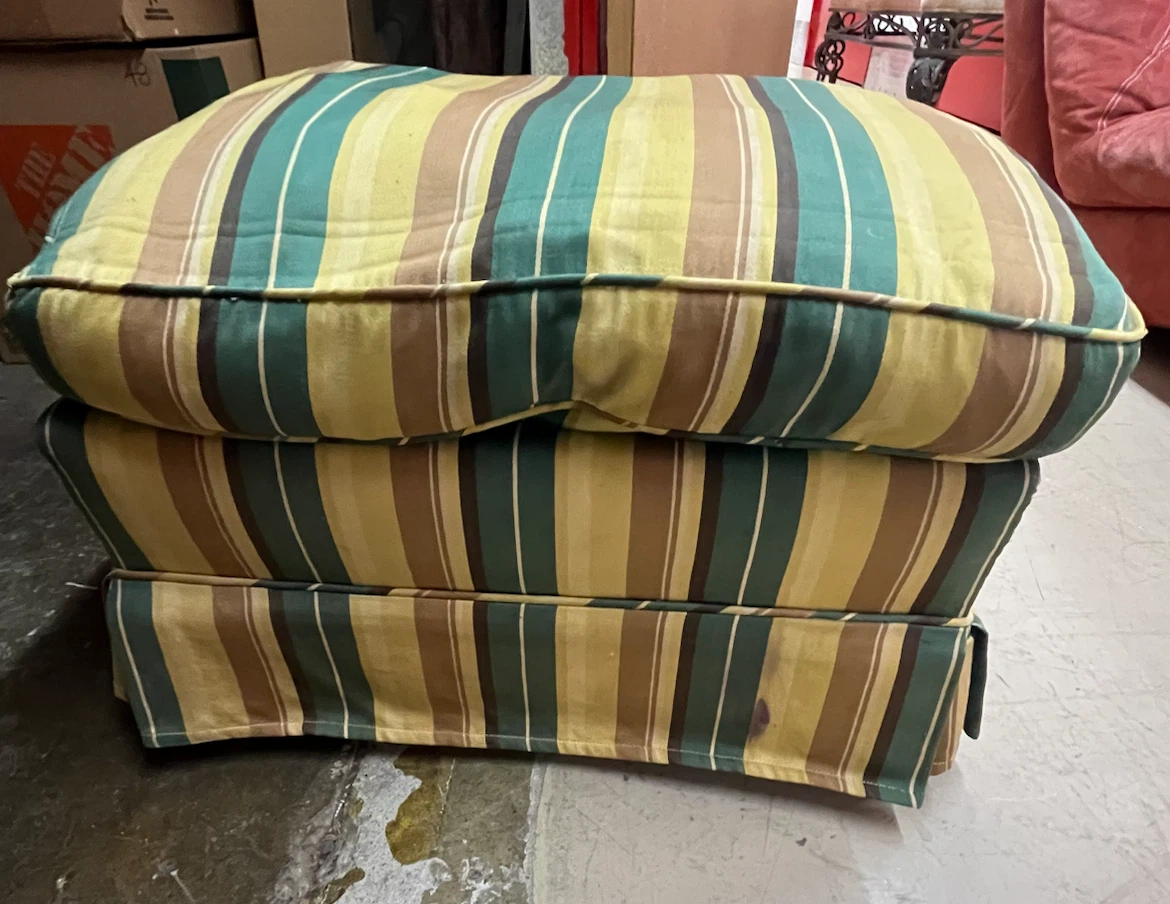 Striped Ottoman - photo 2