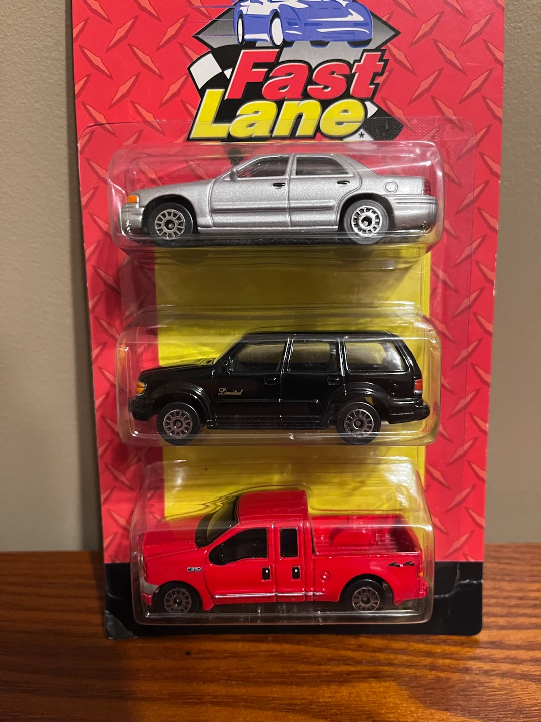 VINTAGE (1999) FASTLANE VEHICLES (1:64 Scale diecast) - photo 3