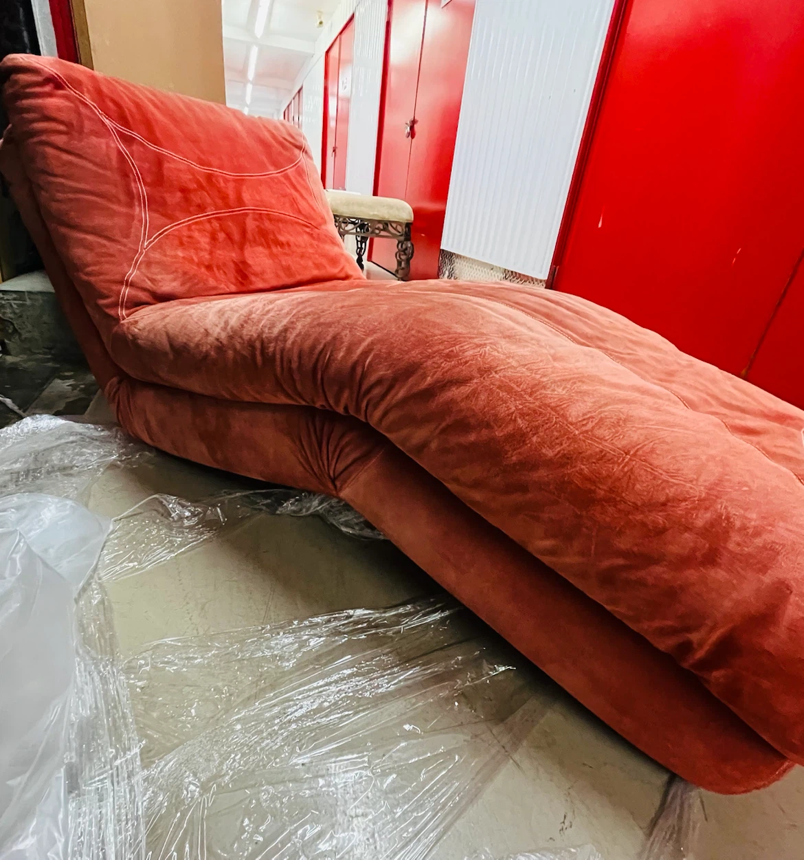 Coral Suede Chaise Lounge Chair - photo 3