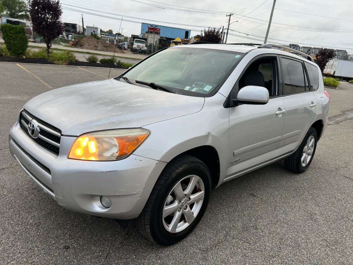 2007 Toyota RAV4 4x4 1 Owner Great on gas! - photo 3