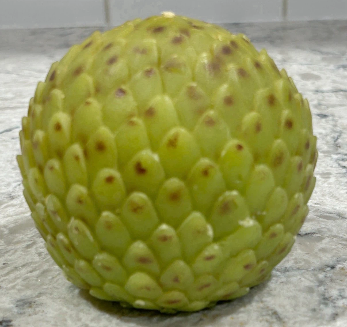 Decorative Green Sphere Candle - photo 2