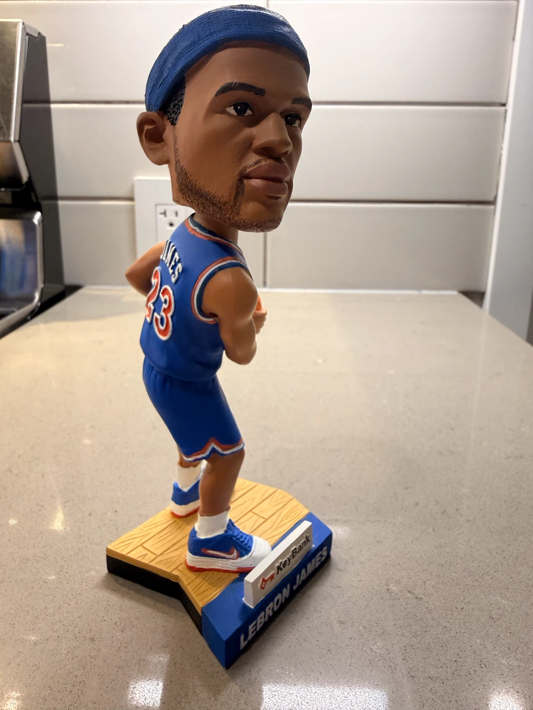 LeBron James Bobblehead - Cleveland Cavaliers - photo 4