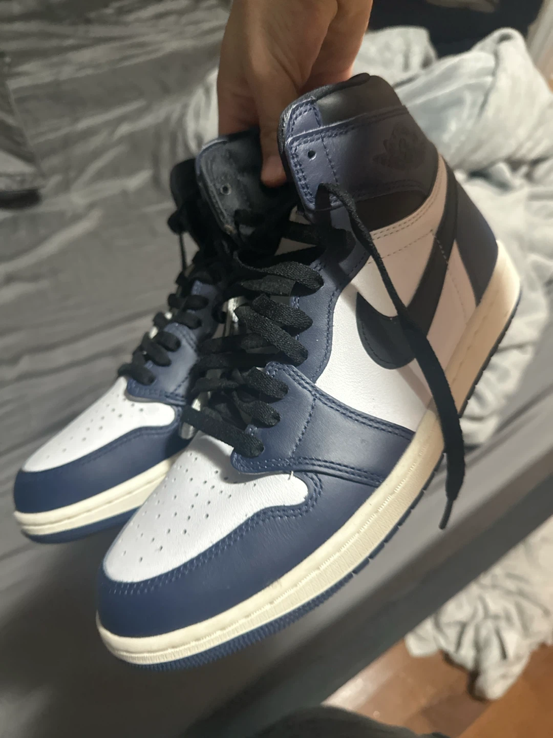 Air Jordan 1 High OG "Midnight Navy" Sneakers - photo 3