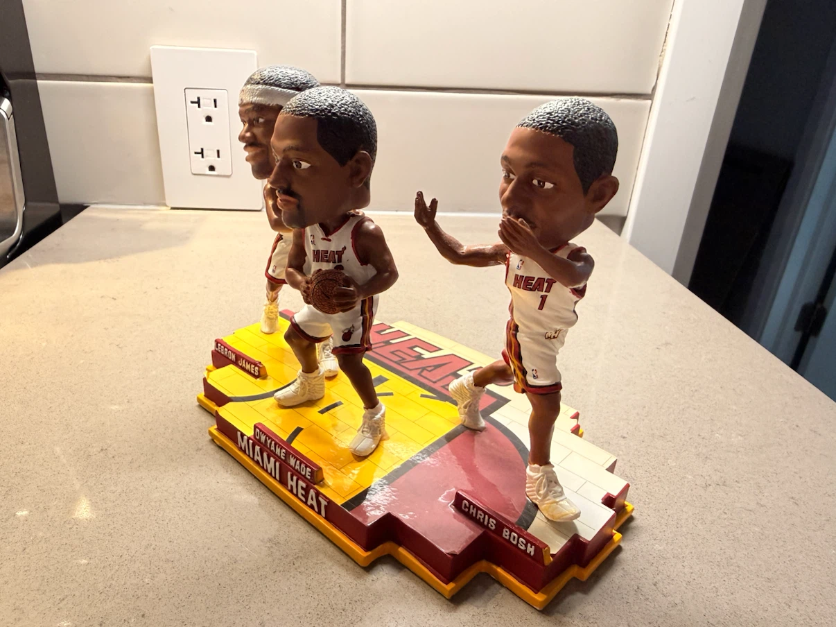 Miami Heat "The Court" Handcrafted Collectible - photo 2