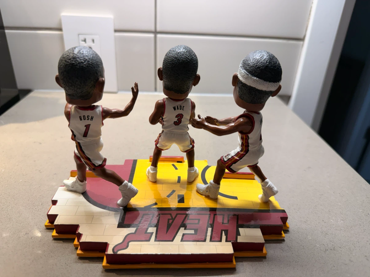 Miami Heat "The Court" Handcrafted Collectible - photo 3