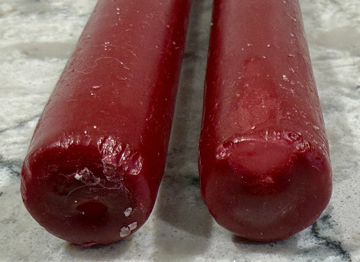 Set of 2 Red Taper Candles - photo 3