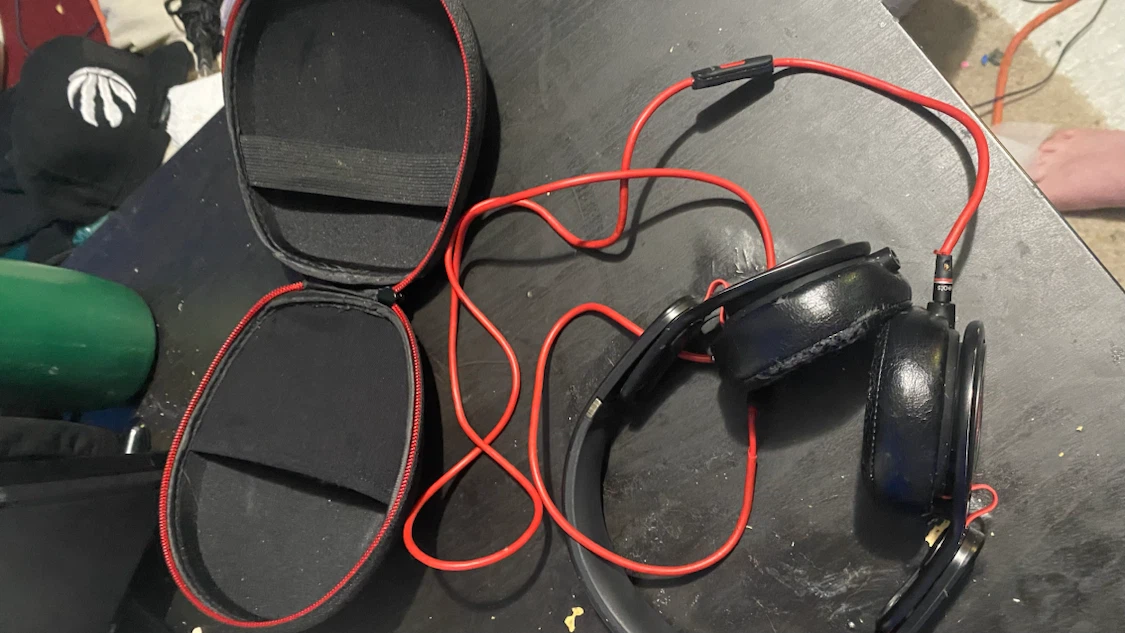 Beats Mixr (wired, over‑ear, DJ‑style) Headphones - photo 2
