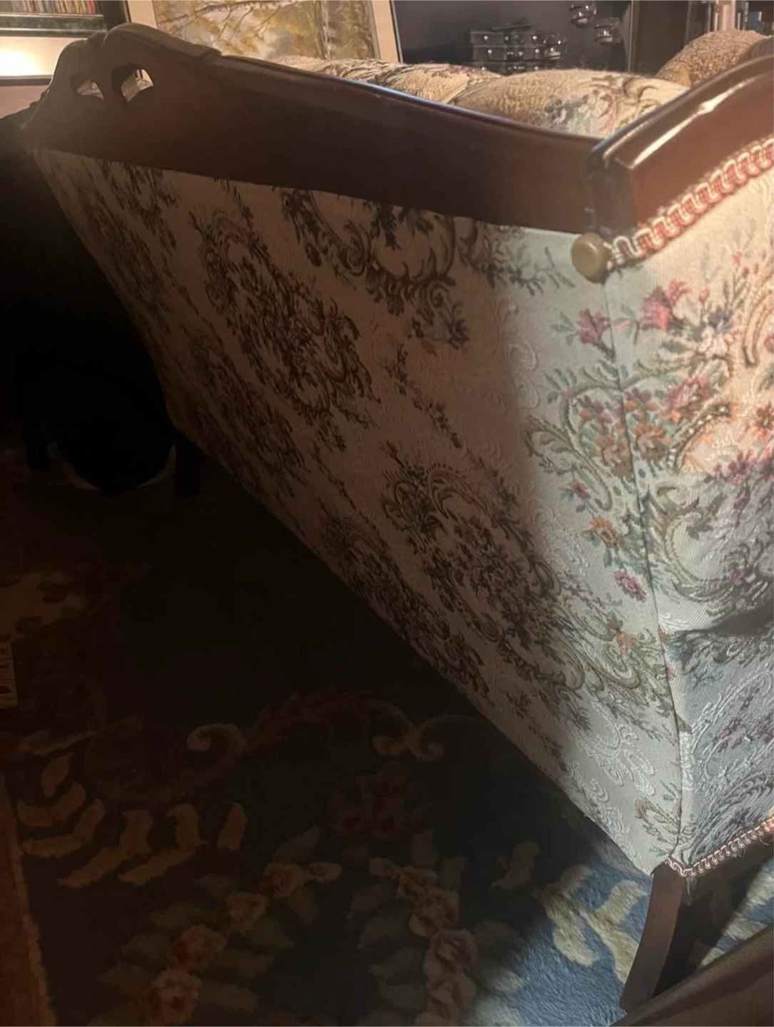 2 matching Victorian Style Loveseats - photo 2