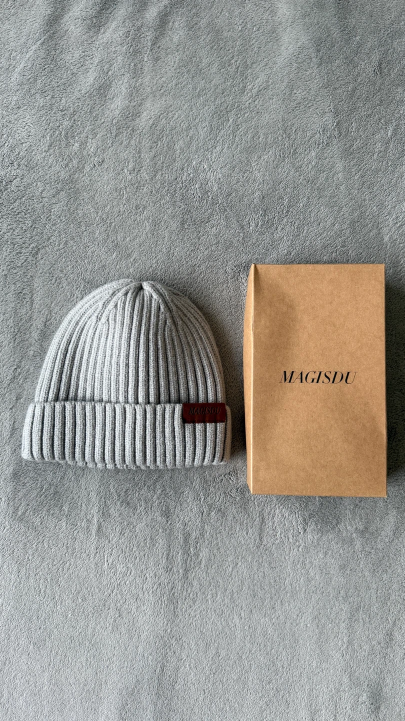 MAGISDU Kids' Merino Wool Winter Beanie (Size S)