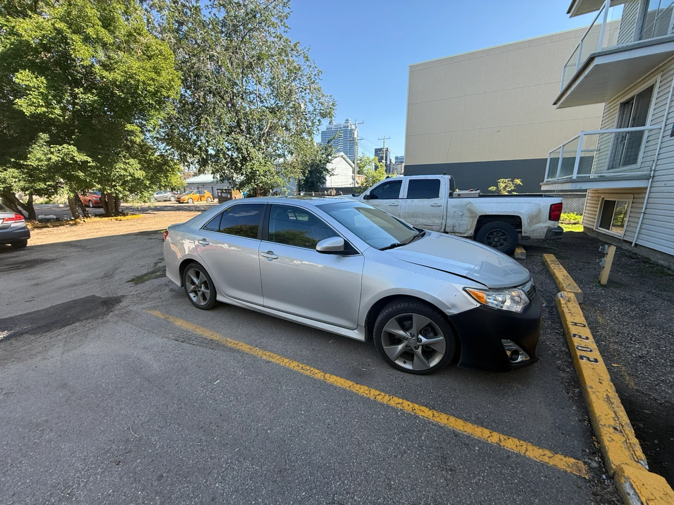 2013 Toyota Camry - photo 3