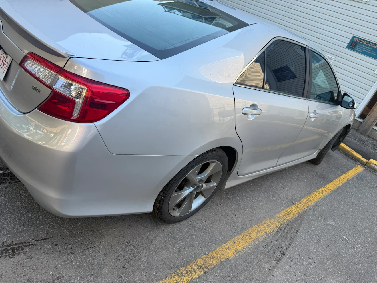 2013 Toyota Camry - photo 4