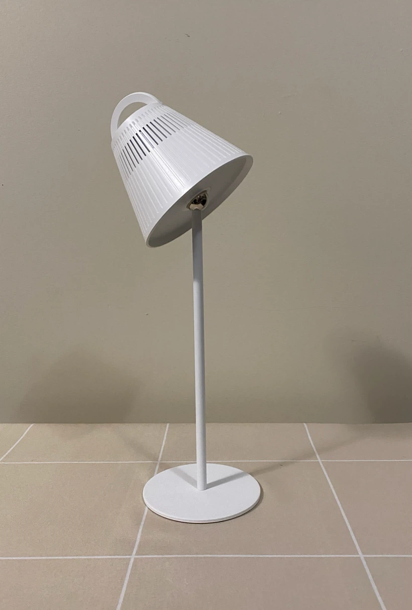 Honeywell Portable RGB Mood Table Lamp - Great Condition - photo 3