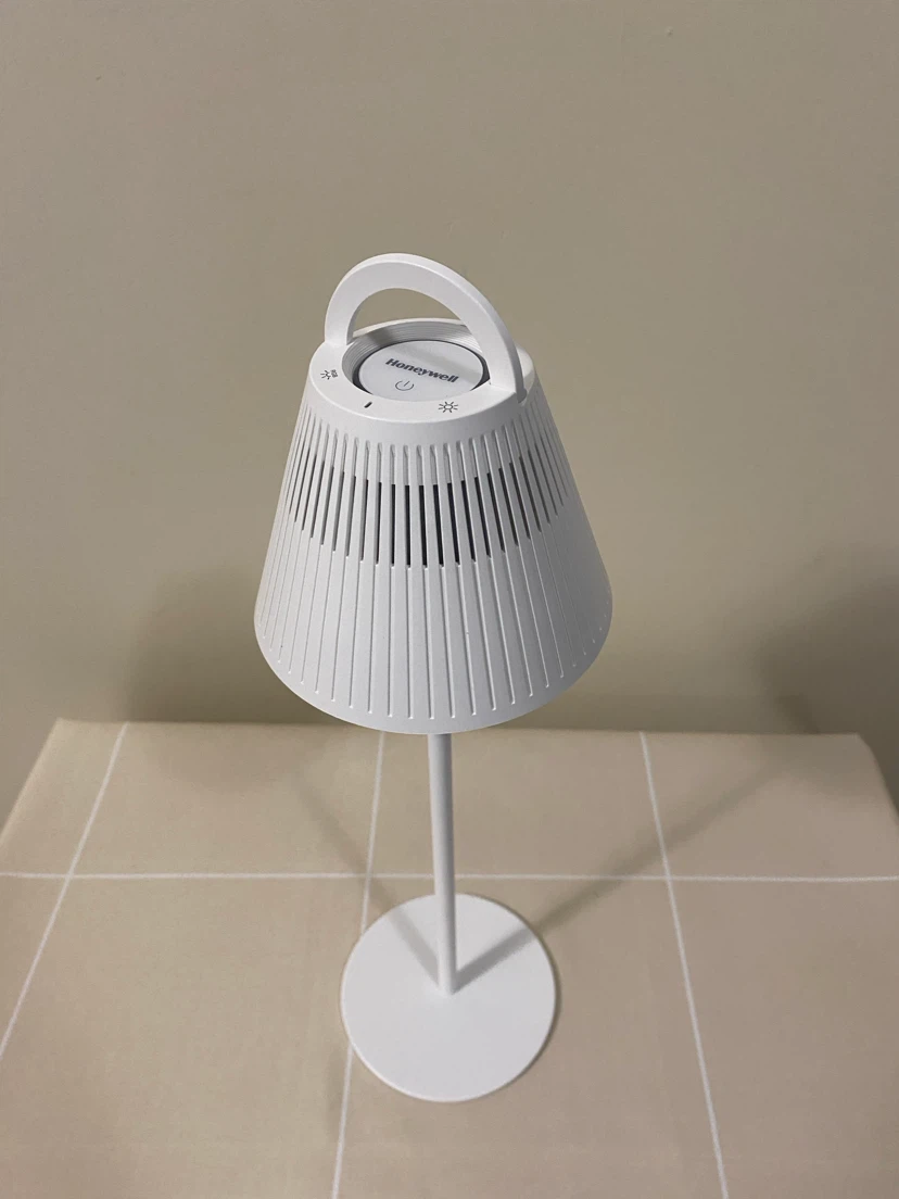 Honeywell Portable RGB Mood Table Lamp - Great Condition - photo 4