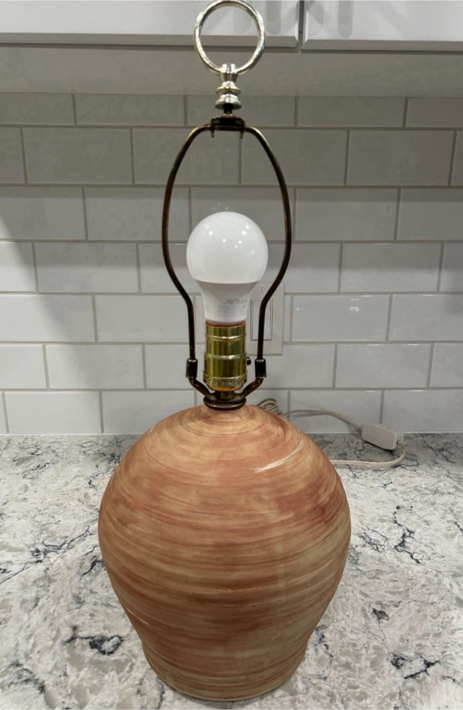 Vintage Ceramic Table Lamp – Woodgrain Glaze (Working No Shade)