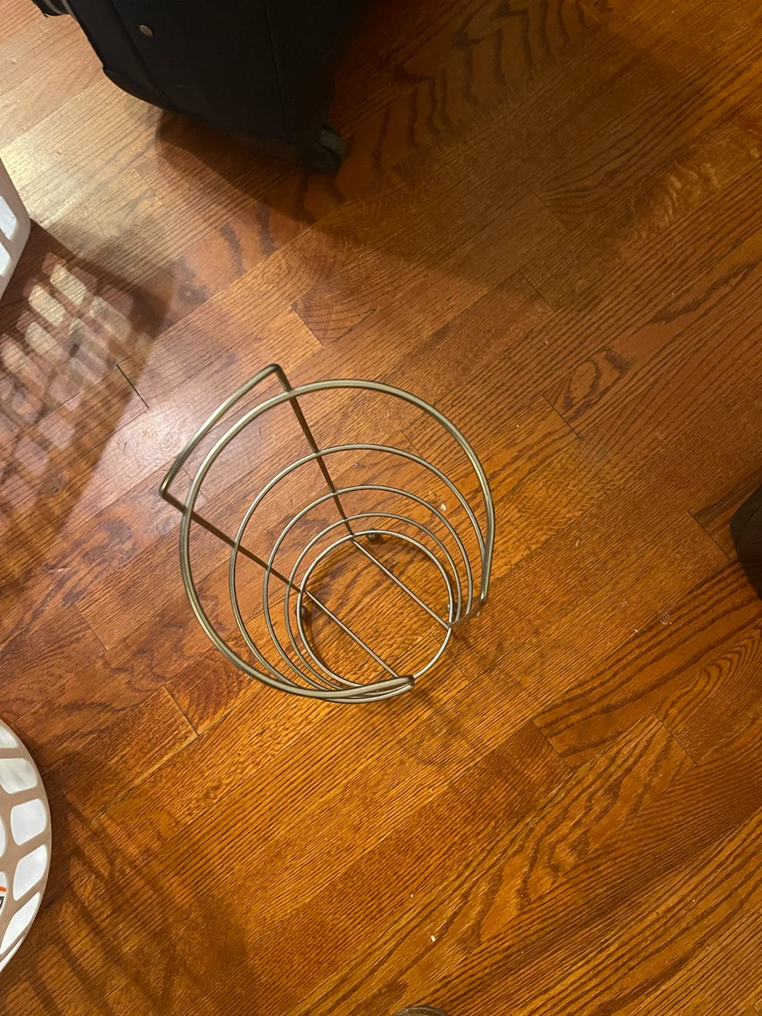 Toilet paper holder - photo 2