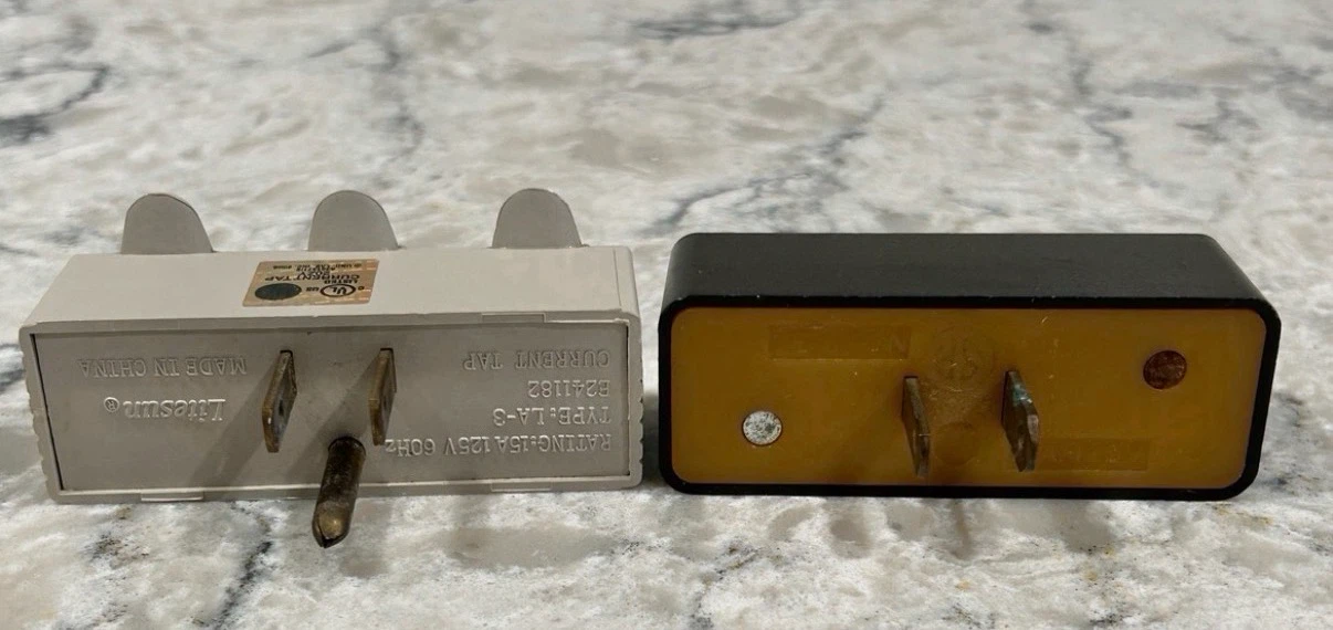 Pair of Multi Outlet Power Blocks (2 Prong and 3 Prong) - photo 2