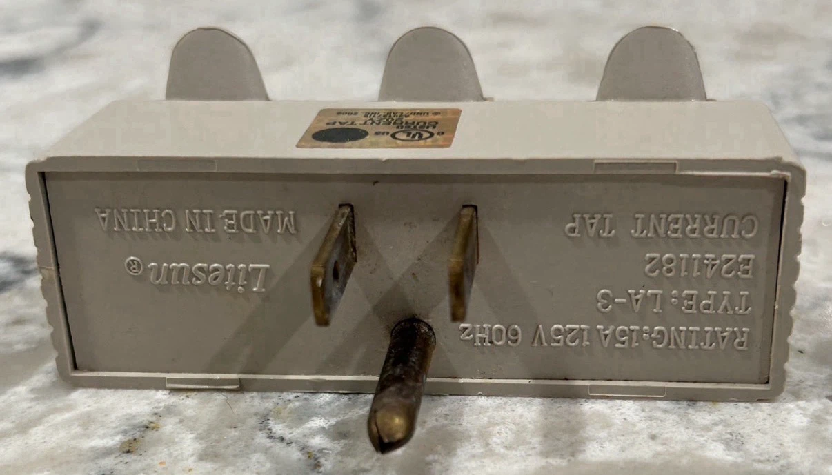 Pair of Multi Outlet Power Blocks (2 Prong and 3 Prong) - photo 4
