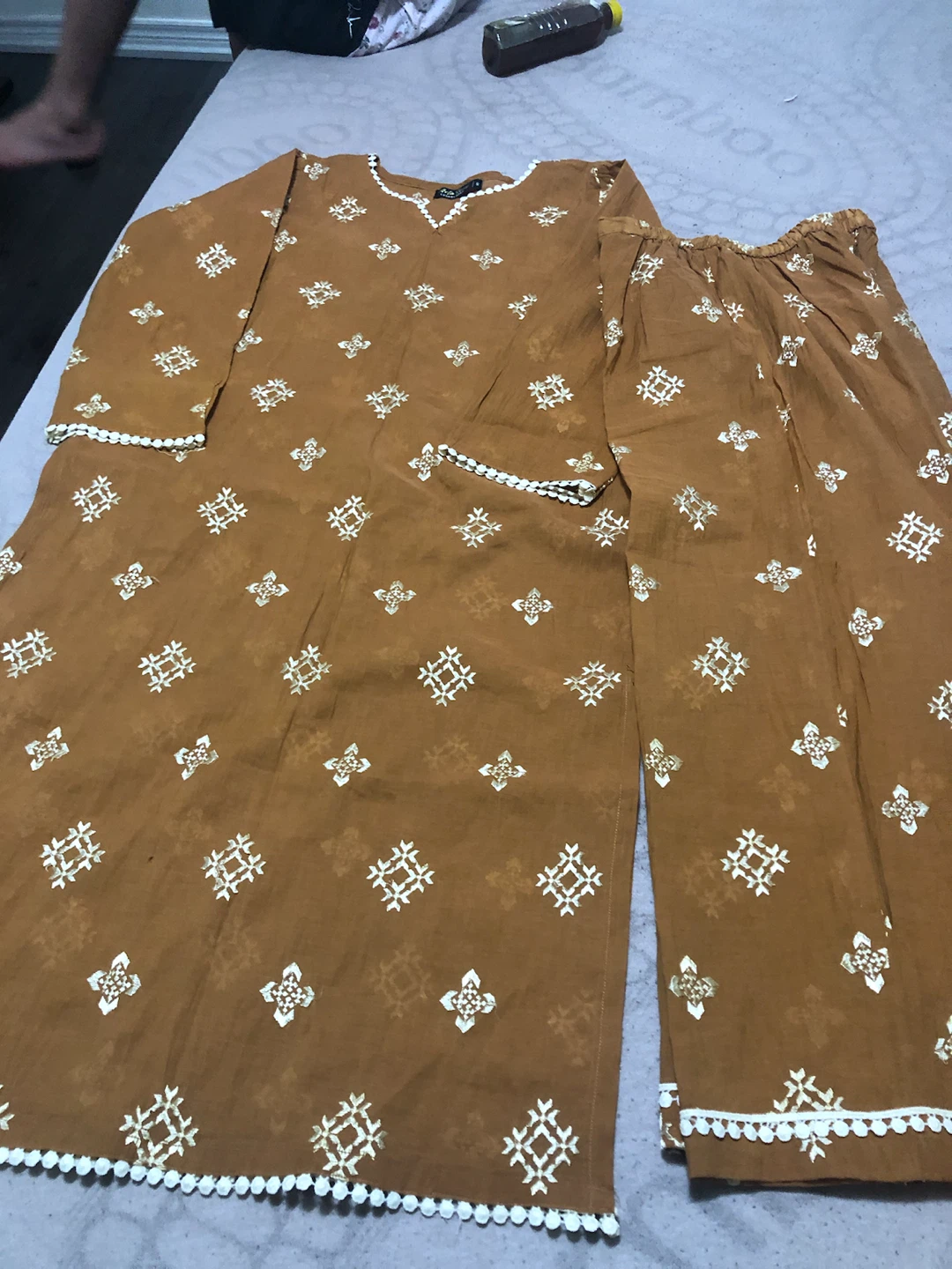 Brown Kurti and Pants Set with Dupatta - photo 3