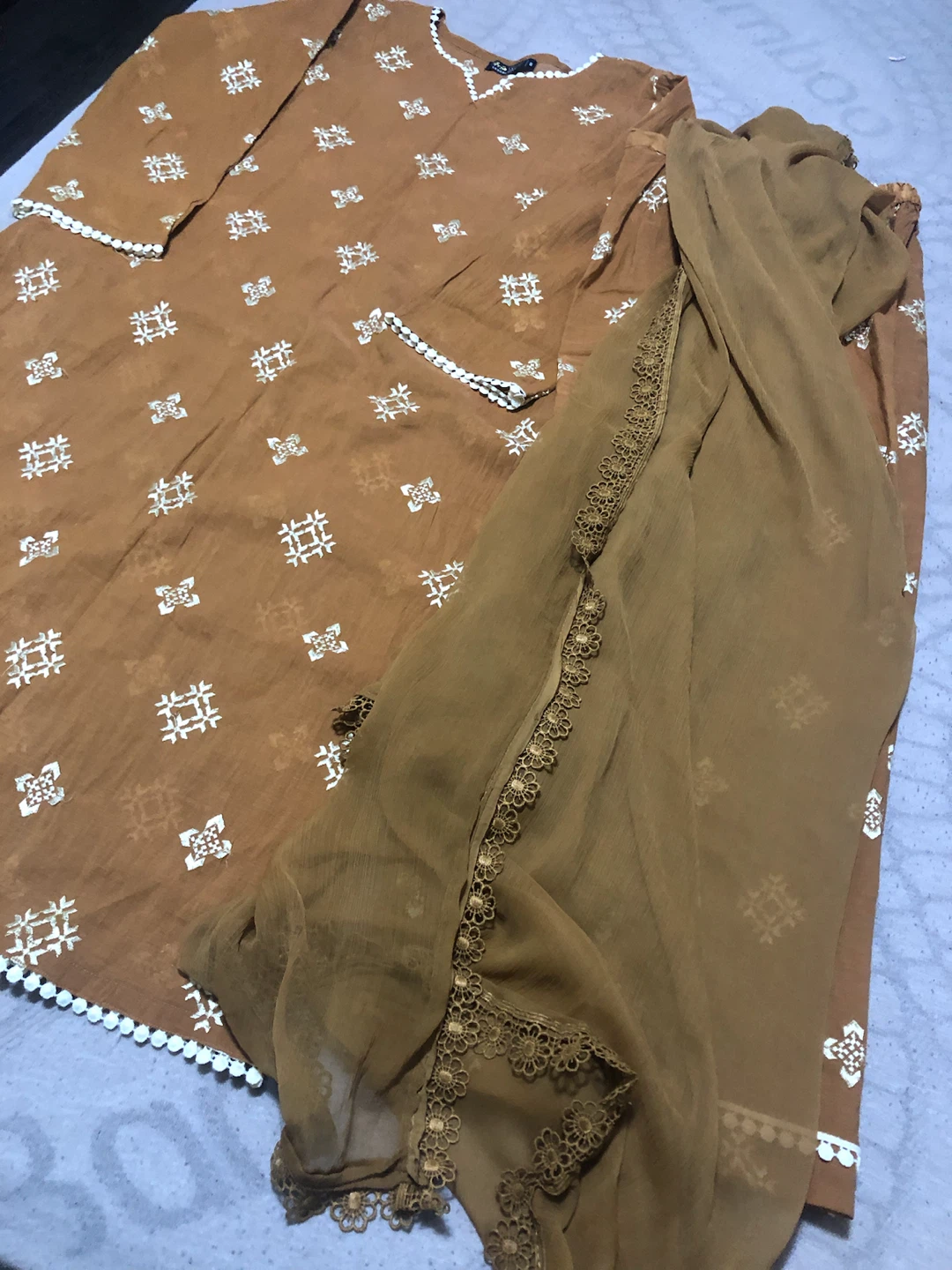 Brown Kurti and Pants Set with Dupatta - photo 4