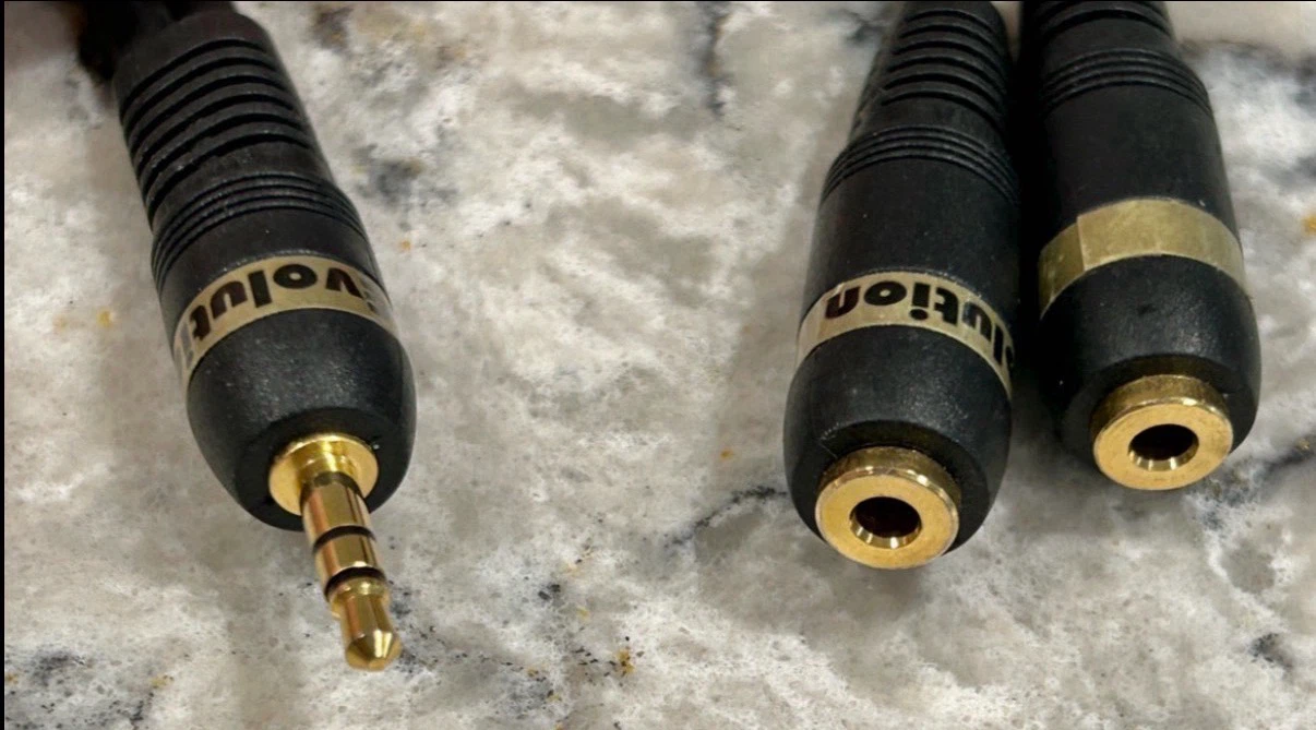 3.5mm Audio/Auxillary Cords ($5 each) - photo 3