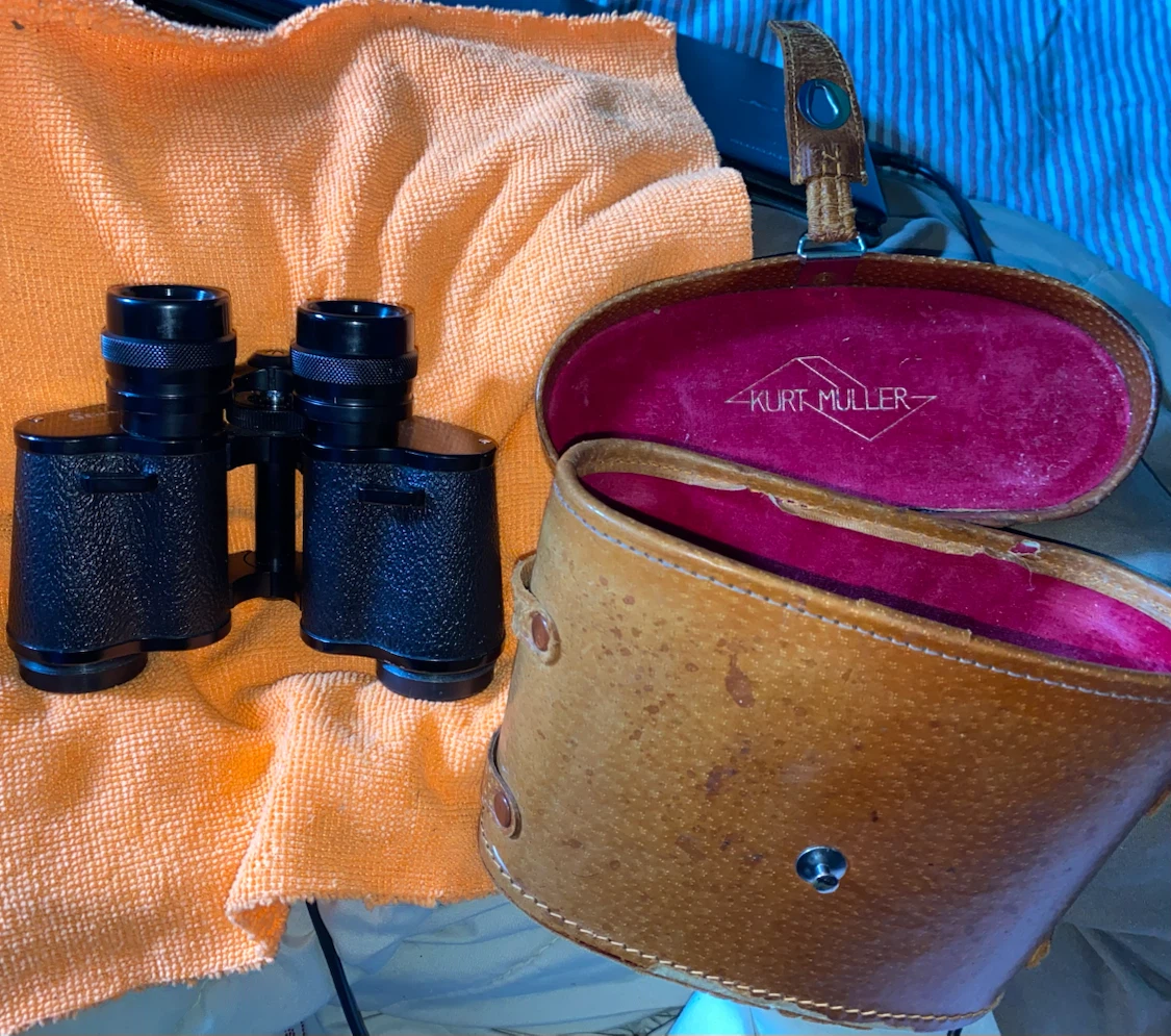 “Star” 8×30 Field 8° binoculars $ Case