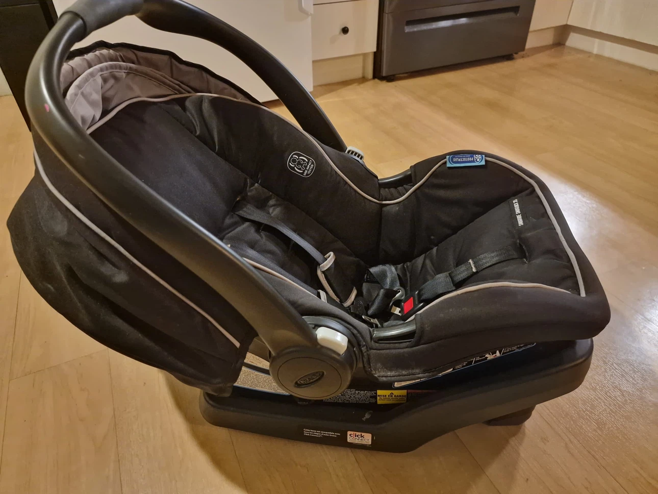 Graco SnugRide SnugLock 35 Infant Car Seat - photo 2
