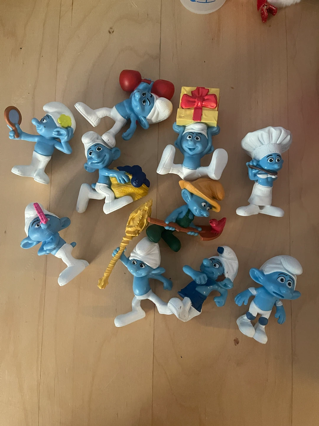 Set of 10 Smurf Figurines