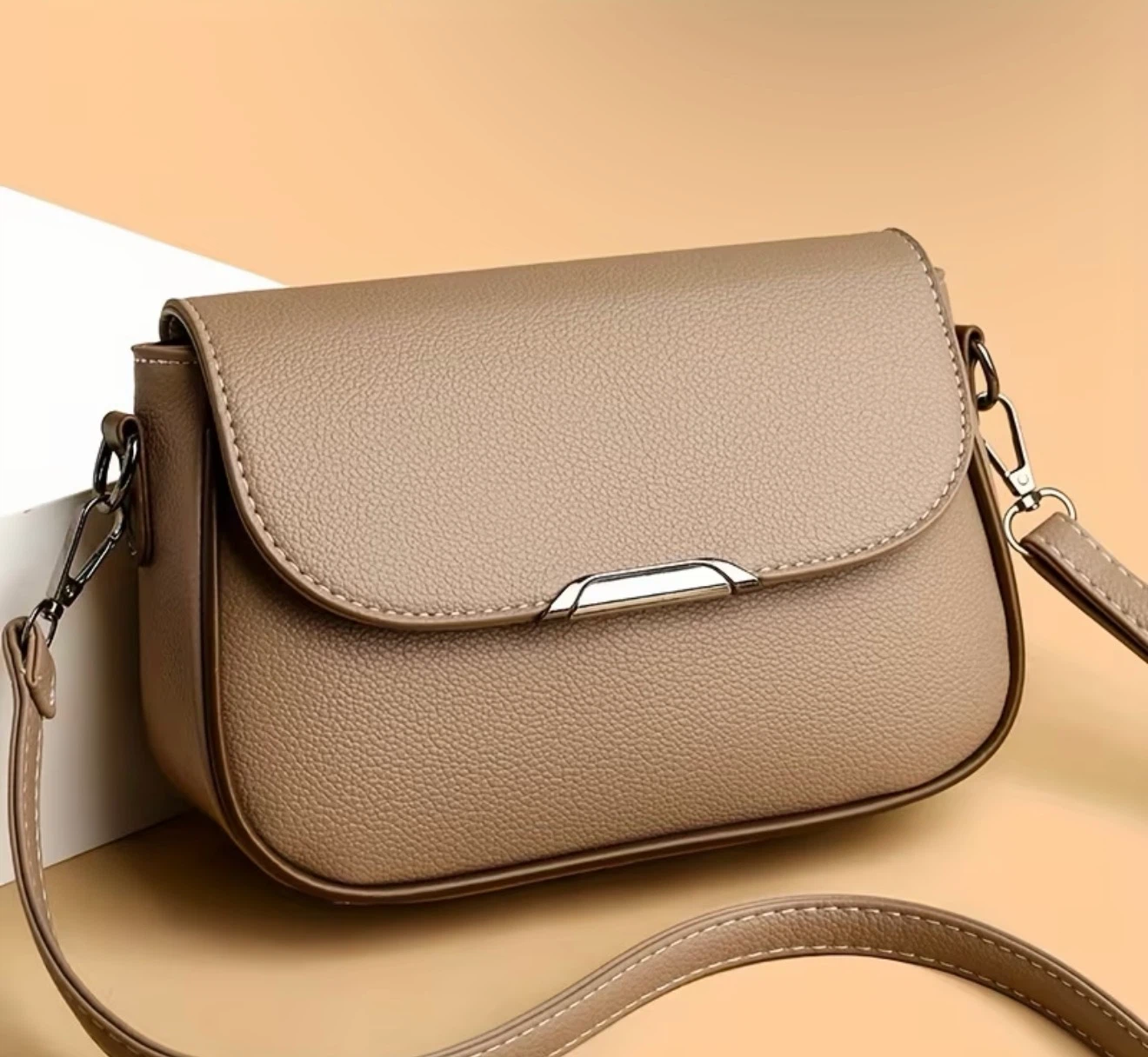 Women's crossbody handbag