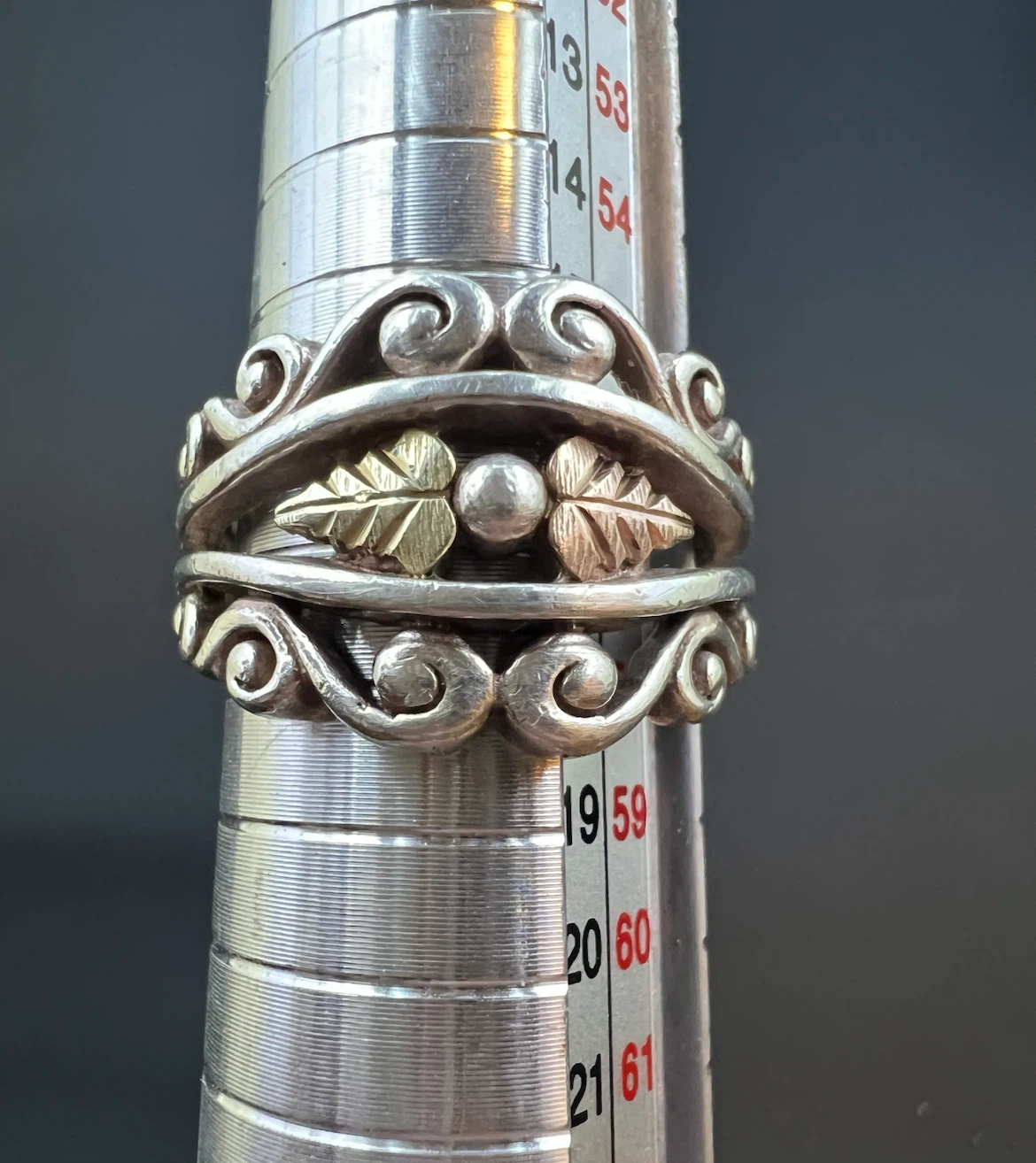 Vintage Black Hills Gold And Sterling Silver Ring - photo 3