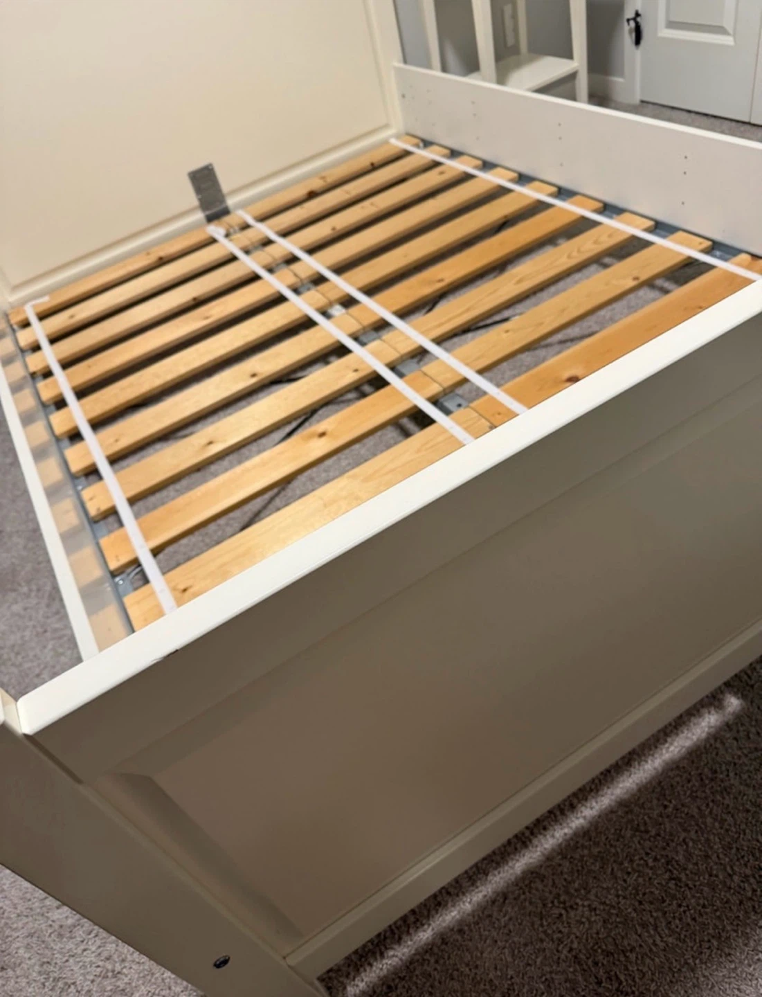 IKEA full double bed frame in white - photo 3