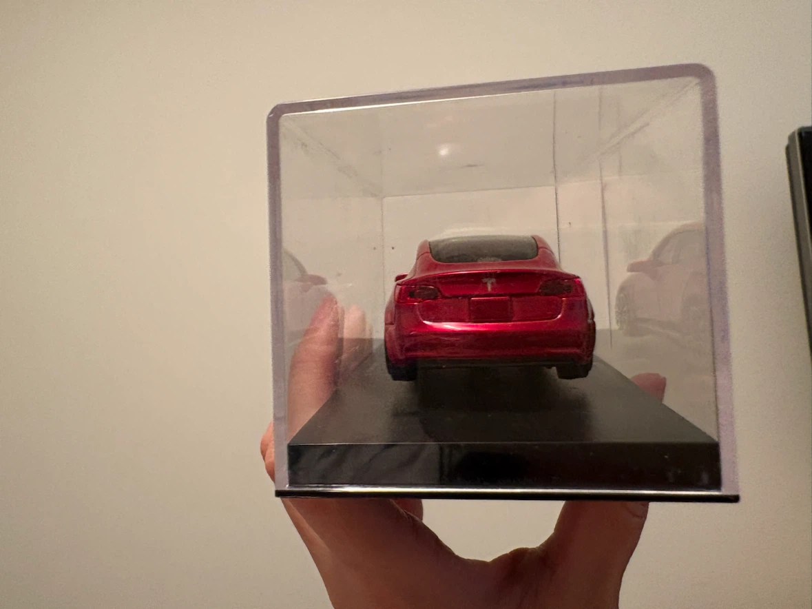 Red Tesla Model 3 Diecast Car Model - photo 3