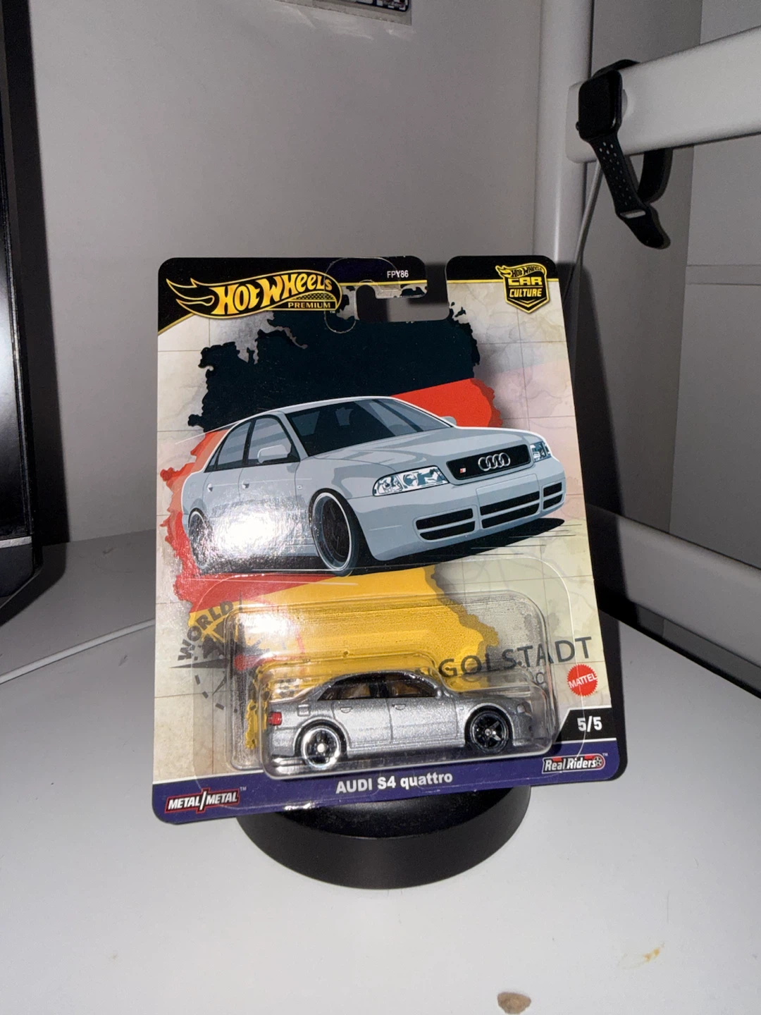 Hotwheels premium Audi S4 Quattro