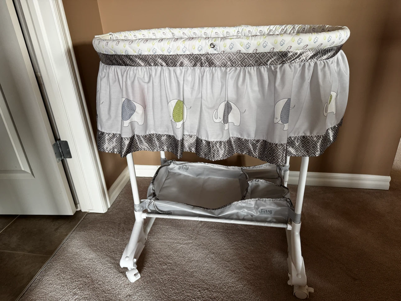 Bily Rock-a-Bye Bassinet & Cradle