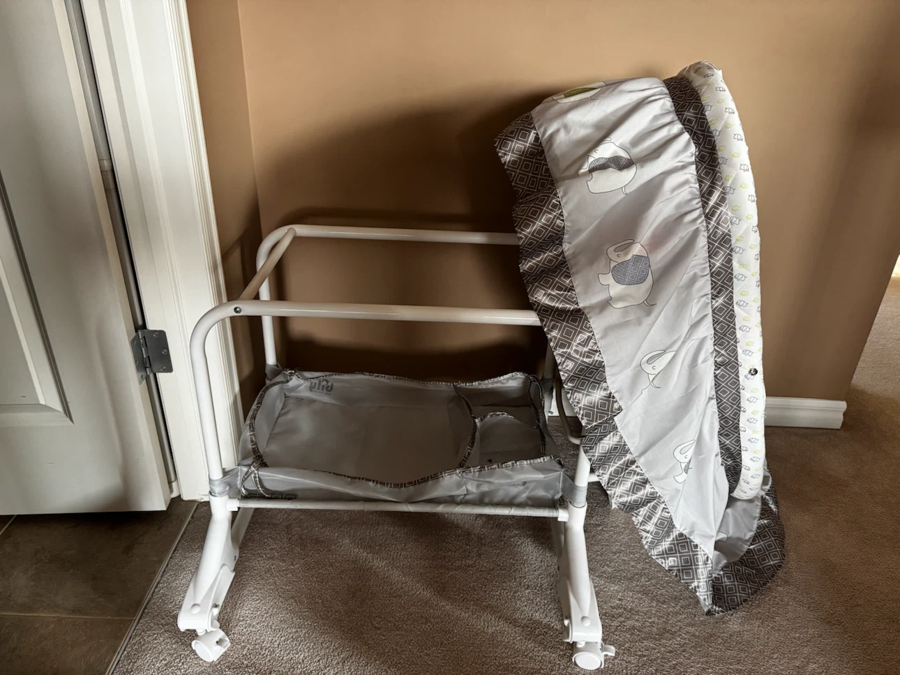 Bily Rock-a-Bye Bassinet & Cradle - photo 3