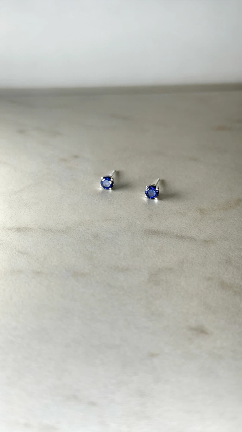 Natural Sapphire Stud Earrings - photo 3