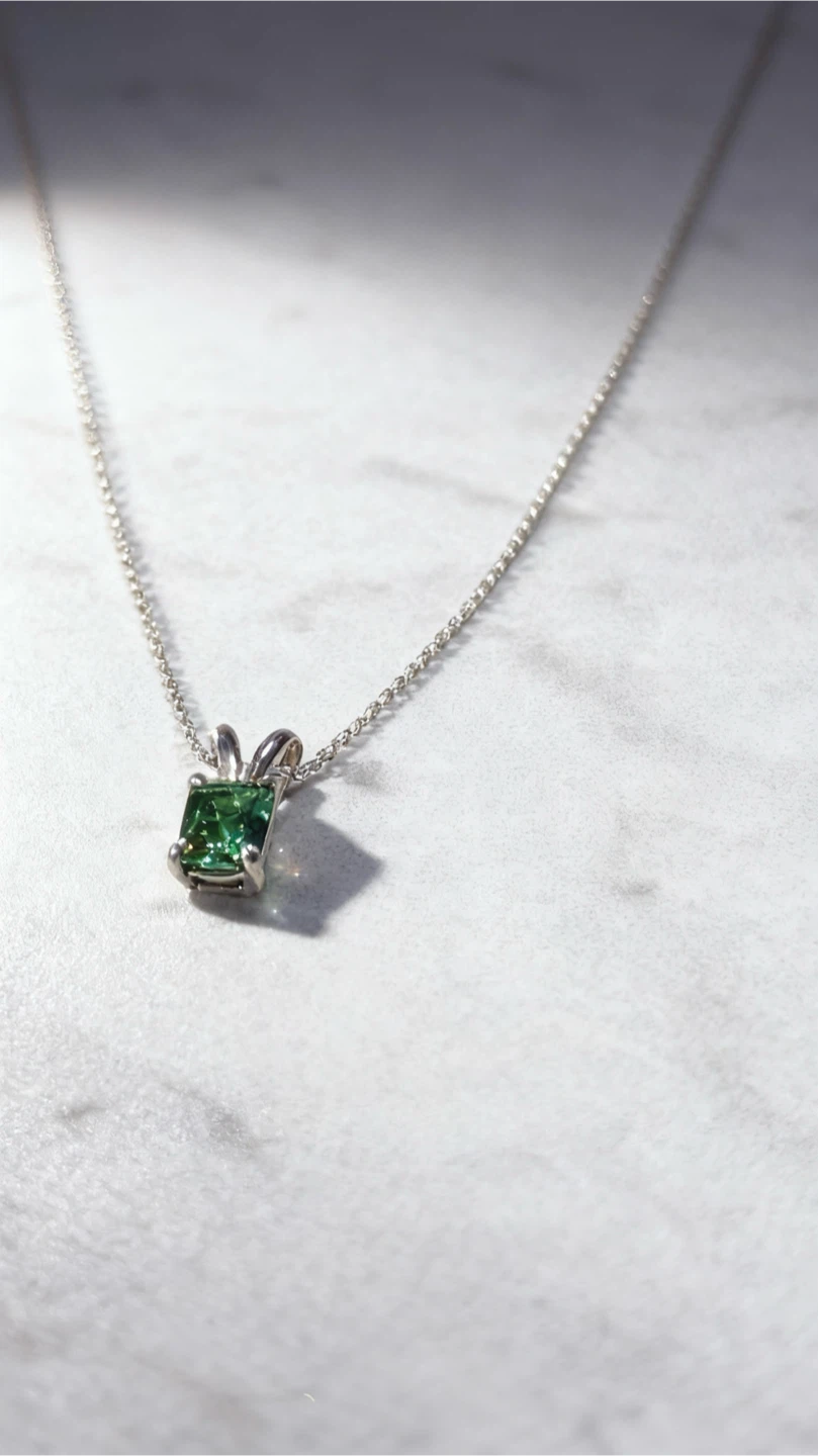 Real Emerald Pendant & Necklace