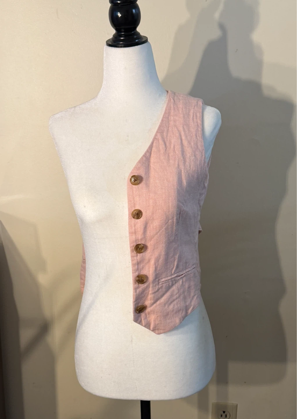 Banana Republic Pink Linen Blend Vest and Shorts Set - Size 00