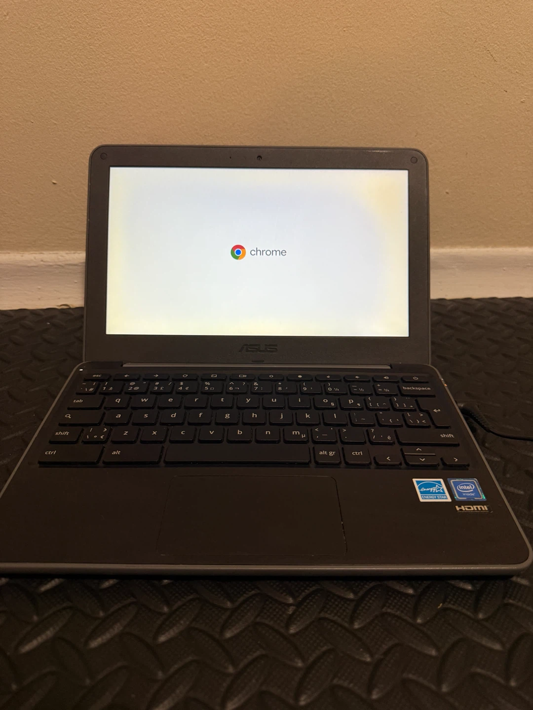 ASUS C202S Chromebook Laptop