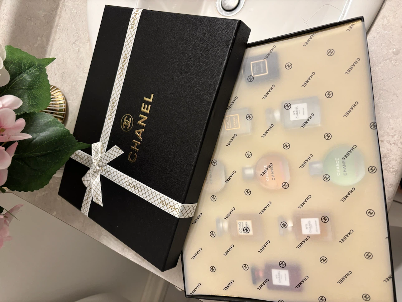 Chanel Miniature Perfume Set - photo 2