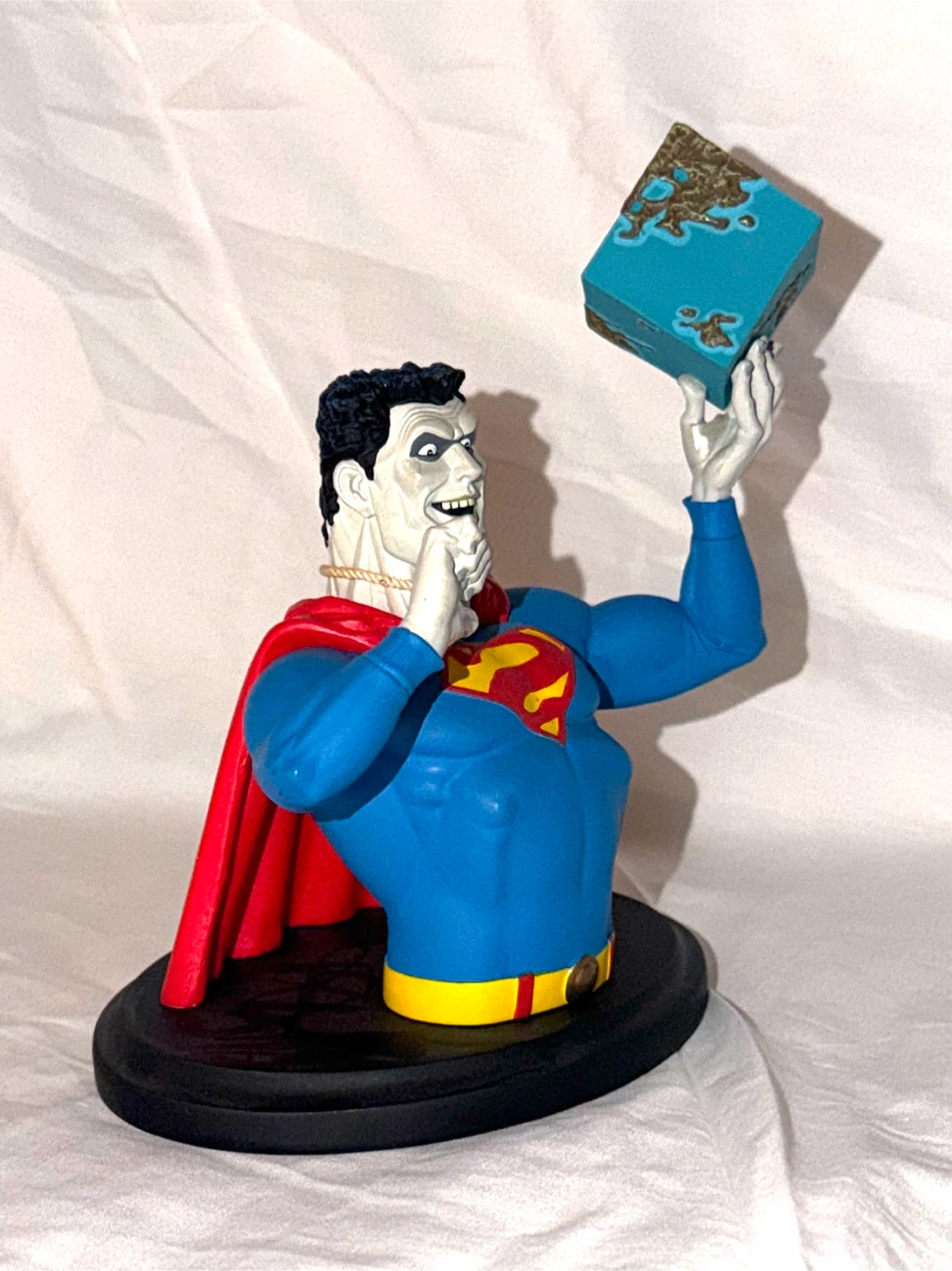 Bizarro Limited Edition Collectible Statue - photo 2