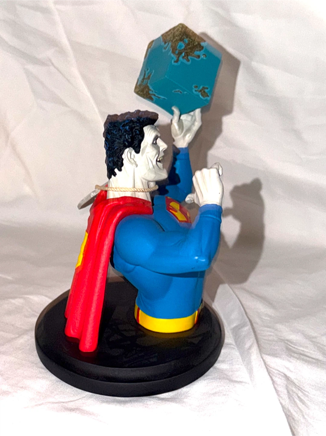 Bizarro Limited Edition Collectible Statue - photo 4