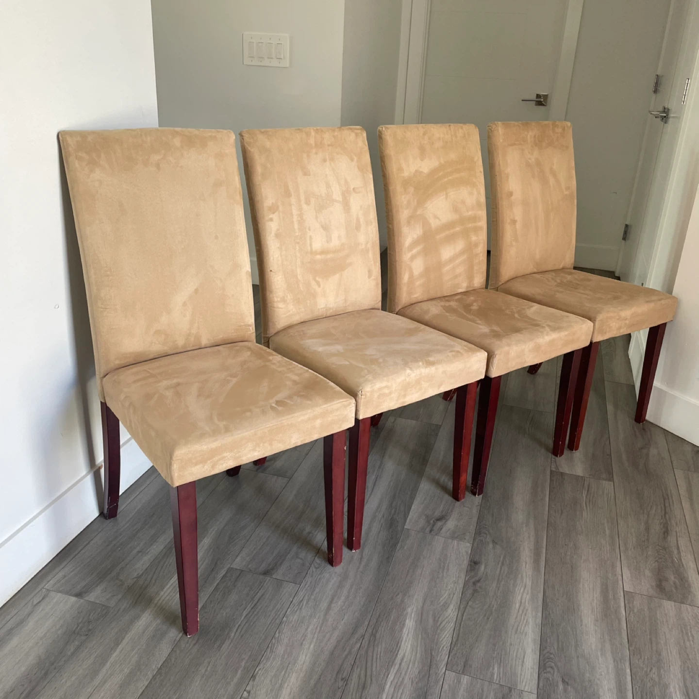 4 Dining Chairs