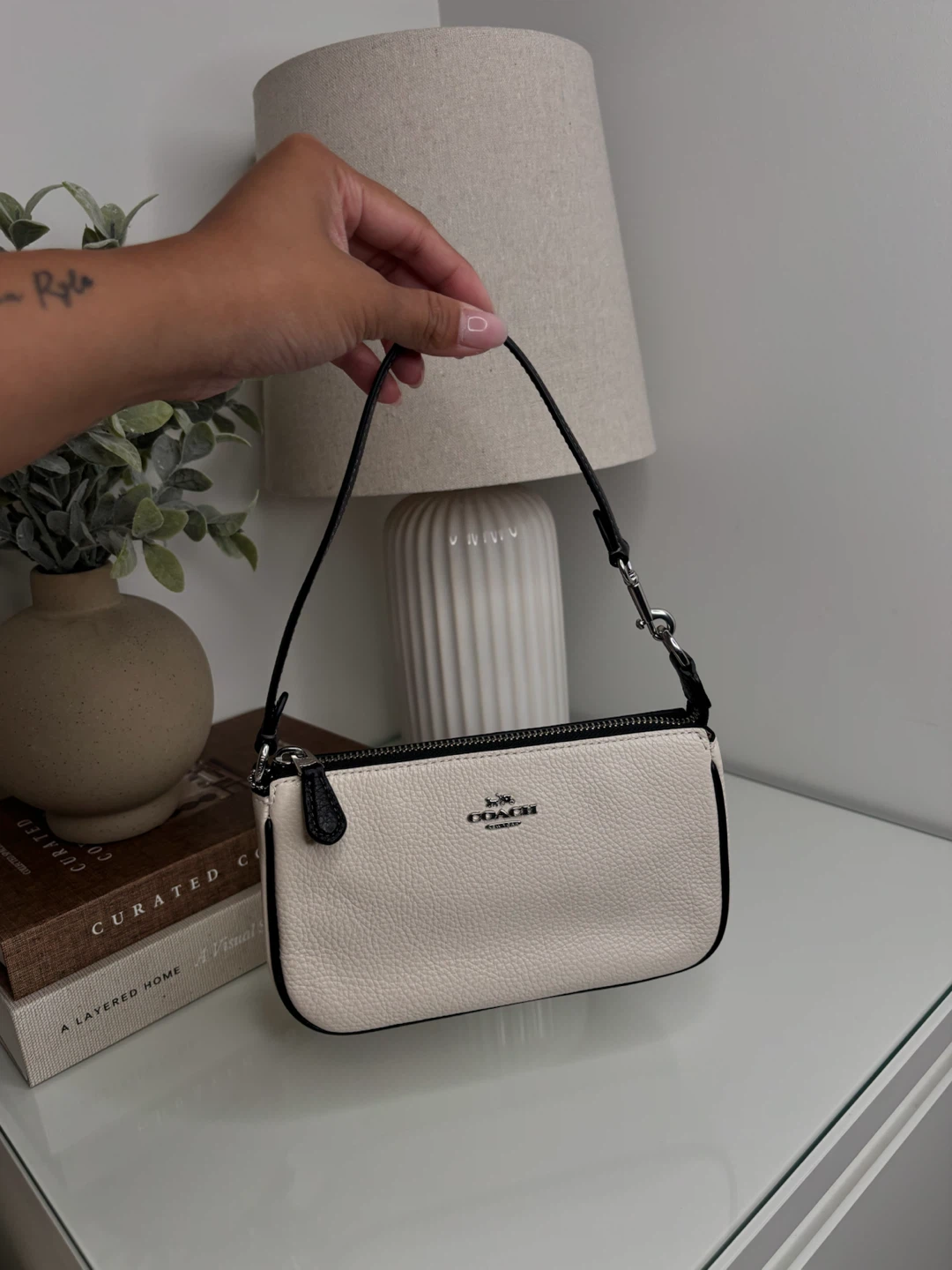 Coach Nolita 19
