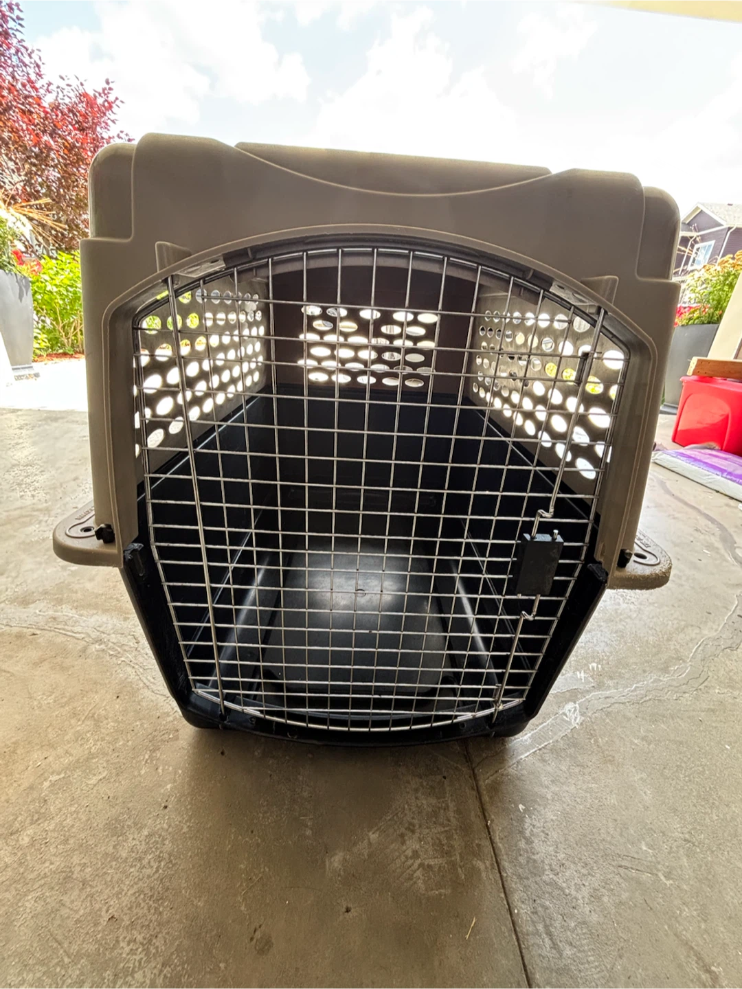 Top Paw Plastic Pet Kennel 40" 70-90lbs