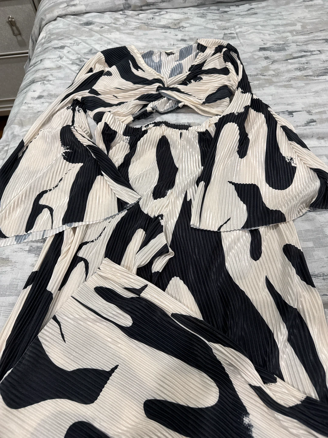 SHEIN Abstract Print Plissé Top - Size S - photo 3