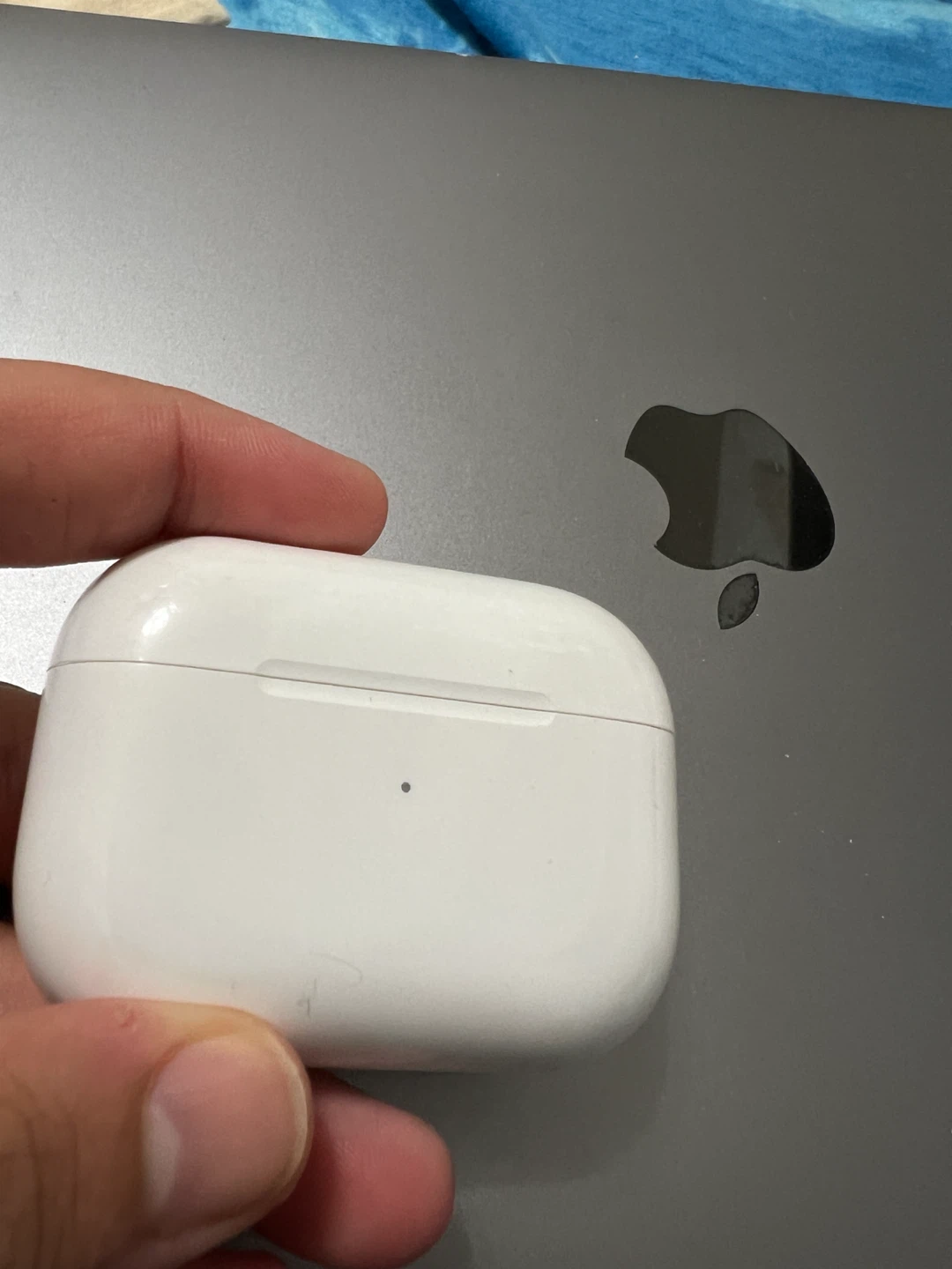Apple AirPods Pro (1st Gen) - photo 3