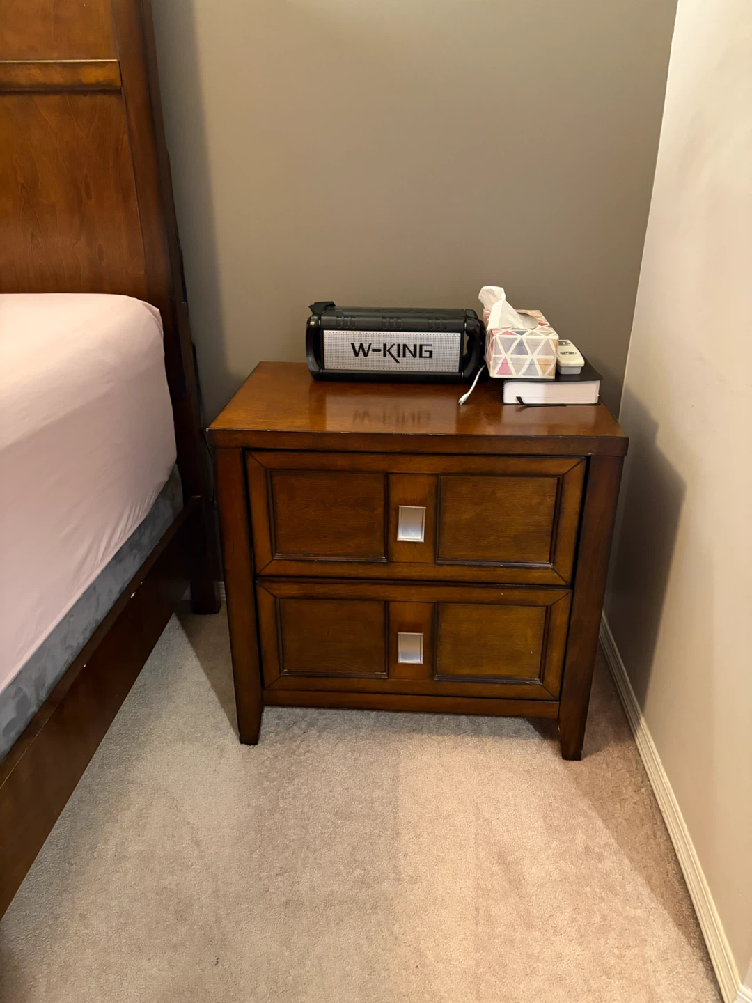 Wooden Bed Set : Frame  with Headboard and 2 nightstands - photo 3