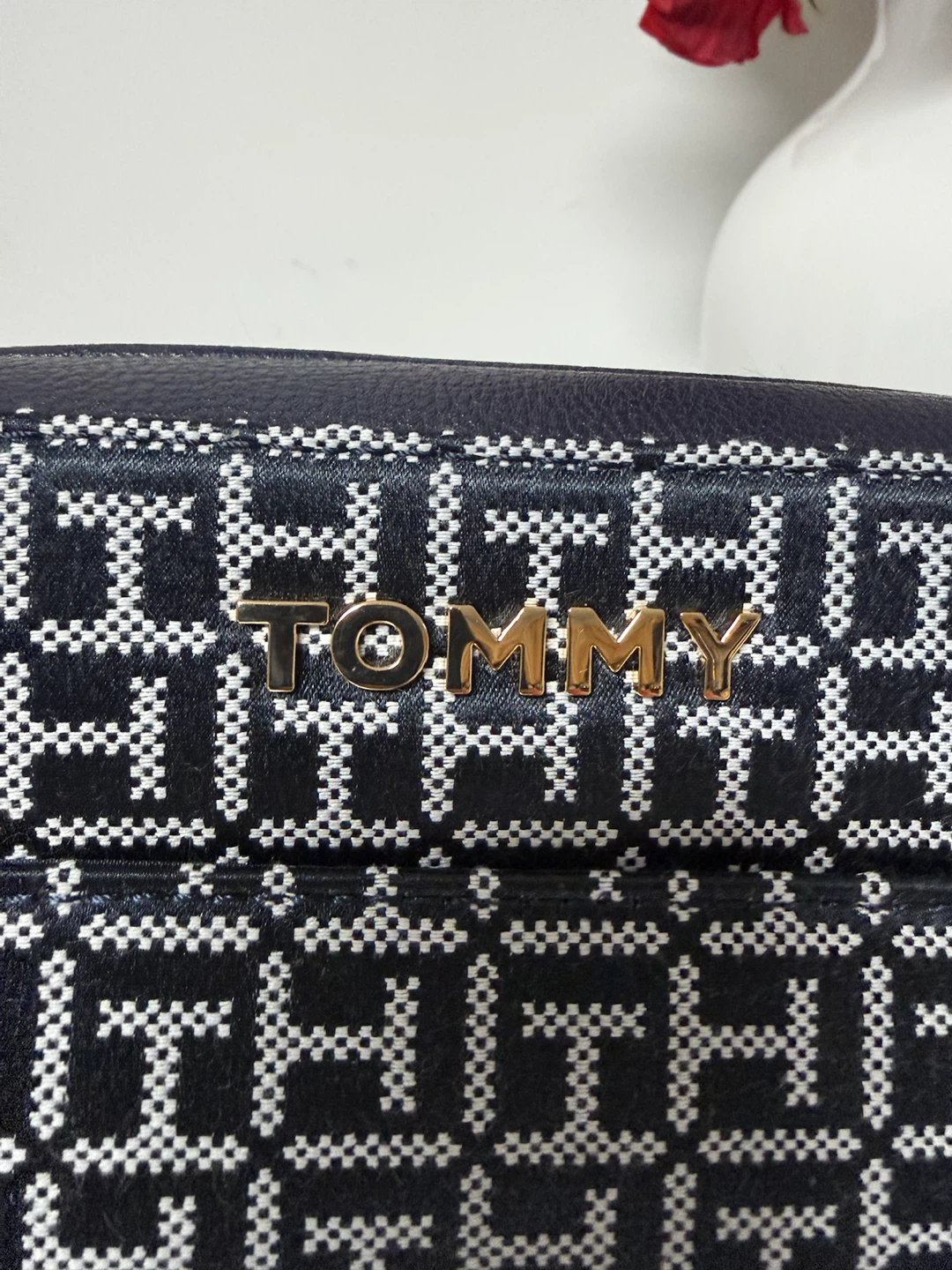 Tommy Hilfiger Crossbody Bag - photo 4